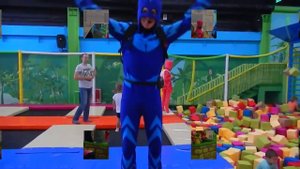 Герои в масках в ХЛОП ТОП.