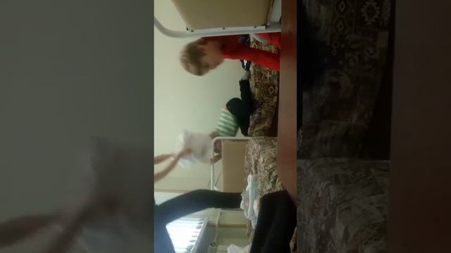 СПАЛИЛИСЬ