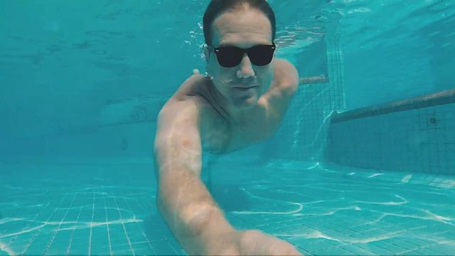 Не купайся пока не узнаешь об этом ! Неглерия Фоулера пожирающая Человеческий Мозг !!! смотреть онлайн