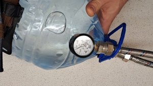 Тестирование турникета ZаЖизнь V6 на импровизированном стенде с манометром .