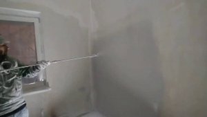 Окраска стены клиншот