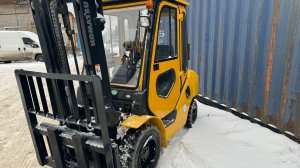 KOMATSU FD30T-17