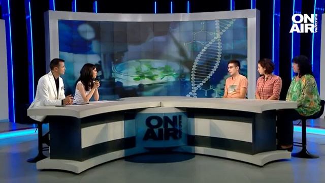 Наши ученици с три медала от Олимпиада по природни науки в най-престижния турнир в света смотреть онлайн