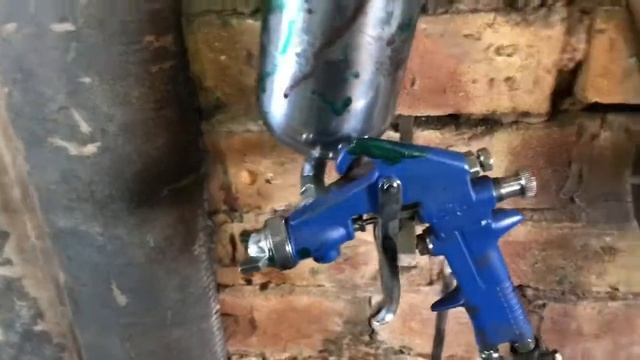 Dali молотковая темно зелёная, как выглядит. Дали молотковая темно зелёная. смотреть онлайн