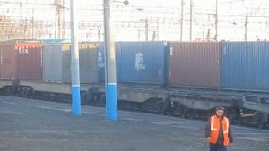 "Следование по неправильному пути" Электровоз 3ЭС5К-172 со сборным грузовым поездом