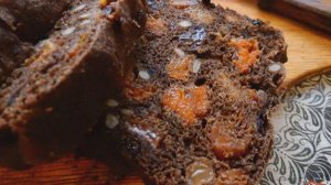 Десертный ржаной хлеб с семечками и сухофруктами