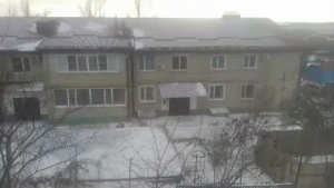 а за окном идёт снег . 
клип примьера