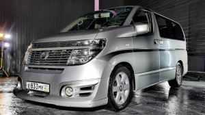 Самый лучший Японский минивэн - Nissan Elgrand e51