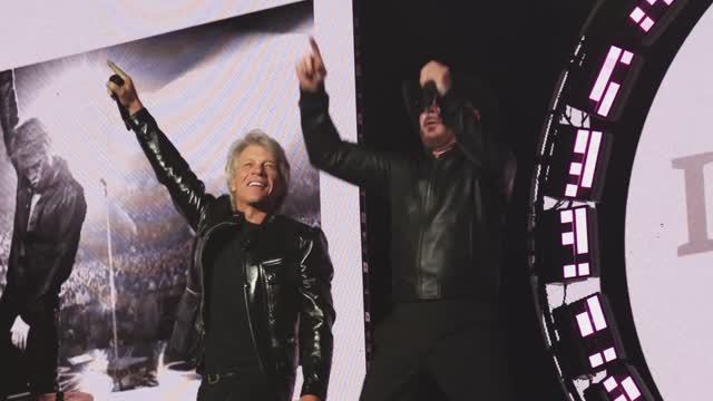 Pitbull bon jovi now or never. Pitbull bon jovi now or never. Клип питбуля. Pitbull bon jovi now or never. Pitbull bon jovi now or never.