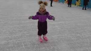 Учимся кататься на коньках (январь 2023)