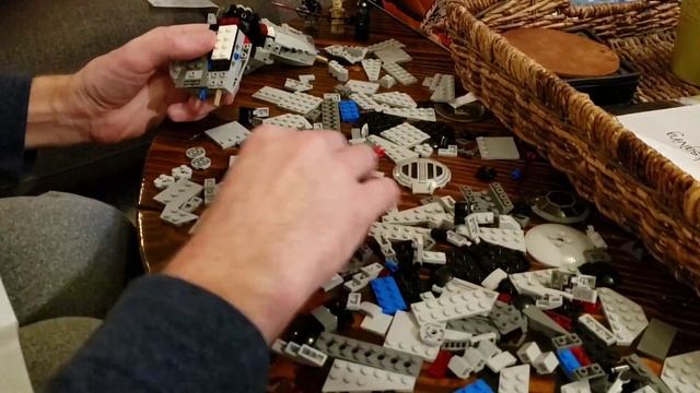 LEGO Hyperlapse speed build: Star Wars Rebels TIE Advanced Prototype The Inquisitor's TIE смотреть онлайн