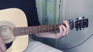 ЗДРАСТВУЙ ЧУЖАЯ МИЛАЯ-СОЛОДУХА-КАВЕР НА ГИТАРЕ BY MAMONTENOK!!!