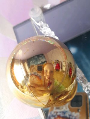 мы бесимся.