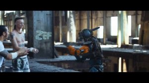 Робот по имени Чаппи 2015 год.