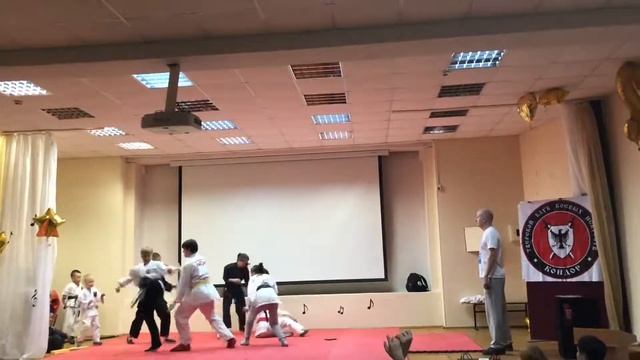 Стенка на стенку смотреть онлайн