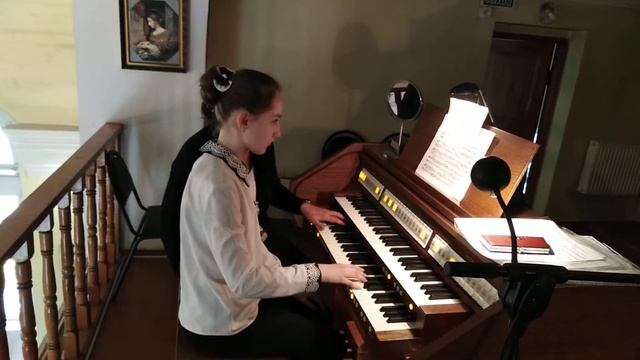 Бах Инвенция ми минор, исполняет  Федорова Виктория  2019