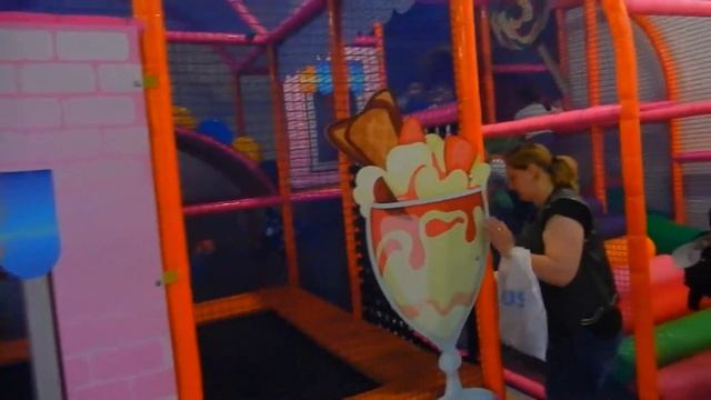 Берджес парк лондон детская площадка. Cool park. Penguin park найти и покажи. Самокат prime park cool 2022. Индийский парк в ирландии.