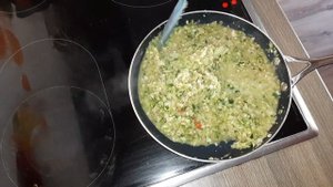 Очень вкусный огуречный соус