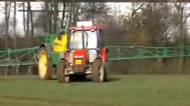 Zetor 7341, postřikovač John Deere 732. смотреть онлайн