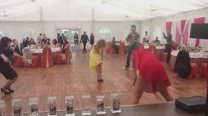 Отжиг на корпоративе! Рок-н-ролл в исполнении прекрасной девушки! Сверкнула во всех смыслах!