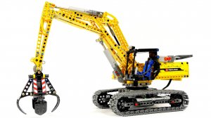 Собираем огромный экскаватор из ЛЕГО - конструктор LEGO Technic 42006