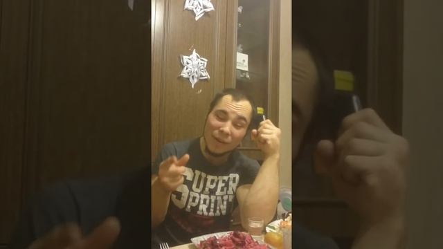 Девушка в сером платье😁талант