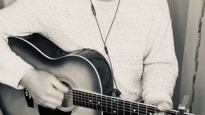 АЗАМАТ МУСАГАЛИЕВ - ПАКЕТИК ЦУМ- КАВЕР ПЕСНИ НА ГИТАРЕ  BY MAMONTENOK!