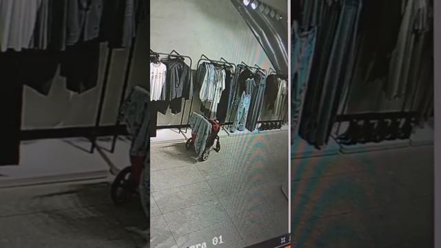 ХИЩЕНИЕ ТОВАРА в магазине с использованием детской каляски
