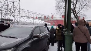 Щас стрельнет!