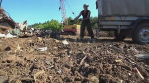 В гараже прибрался , на мусорке подобрал, поднакопил и сдал металлолом.