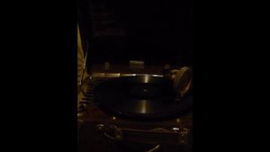 У самовара Петр Лещенко