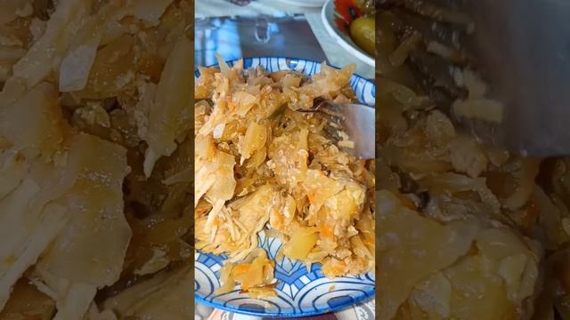 тушёная капуста с куриной грудкой