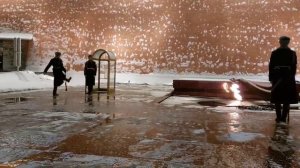 Смена почетного караула у могили Неизвестного солдата в Москве