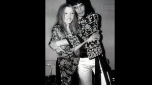 Queen  Love of my life Freddie Mercury & Mary Austin