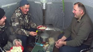 Судаки гнут Донки!Супер рыбалка на Судака на Каме!Ночная Ловля Судака на Малька на Донки!река Кама.