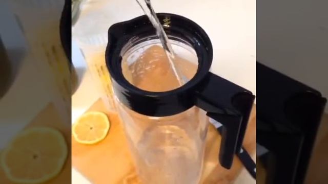 Lemon infused Water смотреть онлайн