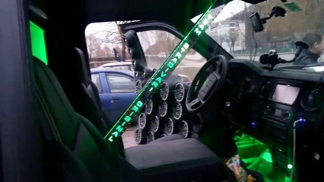 Денис Страдивари
