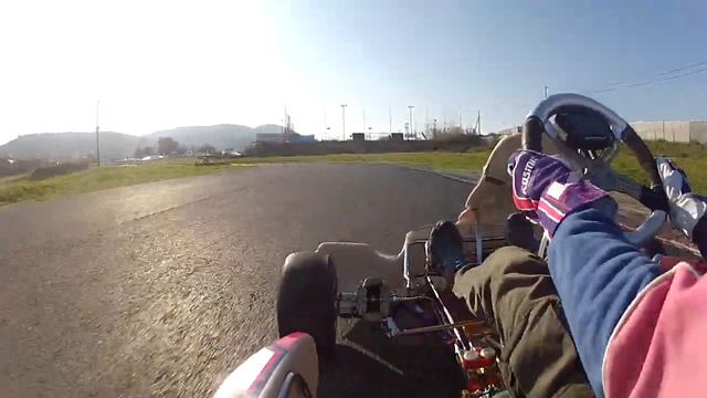 Kostas Maitos Testing Kosmic Mercury 2016 - TM KZ10B at Kartodromo Afidnes Circuit. смотреть онлайн