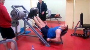 Фильм тренировка Артура Цыганова свои 29 лет, Спорт Клубе Метро Фитнес Клубе 25 мая 2016 года.