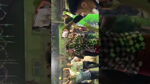 Сартарошон Футболисто майдона тика тика кардан смотреть онлайн