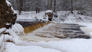 Опасный спуск к плотине