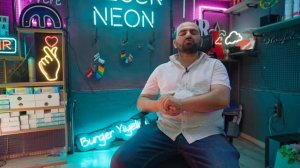 Neon Tabelacılar Ne Kadar Kazanıyor?