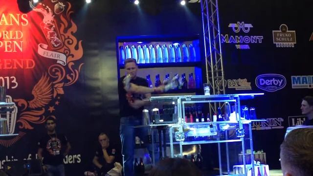 Titans World Open 2013 - Exhibition Round - Вячеслав Газукин смотреть онлайн