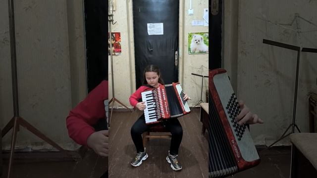 Плугина Вика, И.Гомольский "Хочу в Париж"