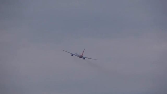 Tupolev Tu 204 100S RA 64032 Aviastar Tu Cargo Takeoff RWY25 UNNT смотреть онлайн