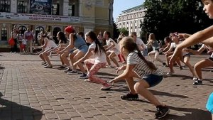 Флешмоб в Нижнем Новгороде от танцевальной школы ТОДЕС