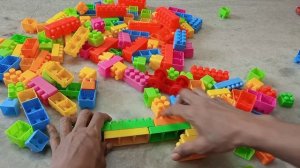 Делаем Кирку Майнкраф! ЛЕГО КОНСТРУКТОР  - Разнообразие кубиков лего! Играем вместе с детками!