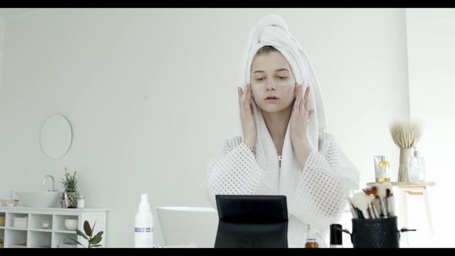 Daft Punk - Instant Crush ft. Julian Casablancas смотреть онлайн