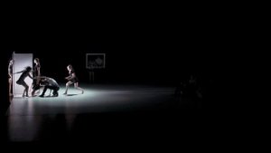 Q U E V A S H A C E R H O Y- - Omar Courtz, De La Rose. PRIMERA MUSA