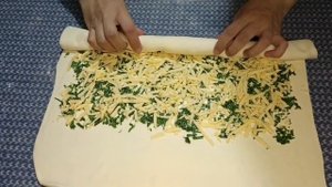 Булочки с сыром и зеленью из слоёного теста,быстро, просто приготовить.Вкусно и красиво дадада.